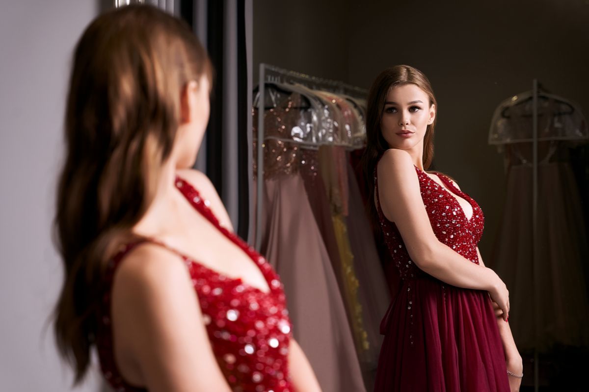 How to Dress for a Formal Event