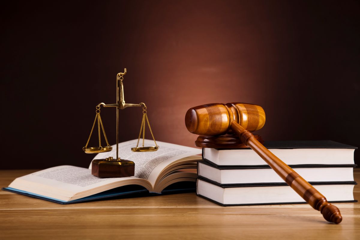 Do You Really Need a Lawyer? Here’s When to Call One